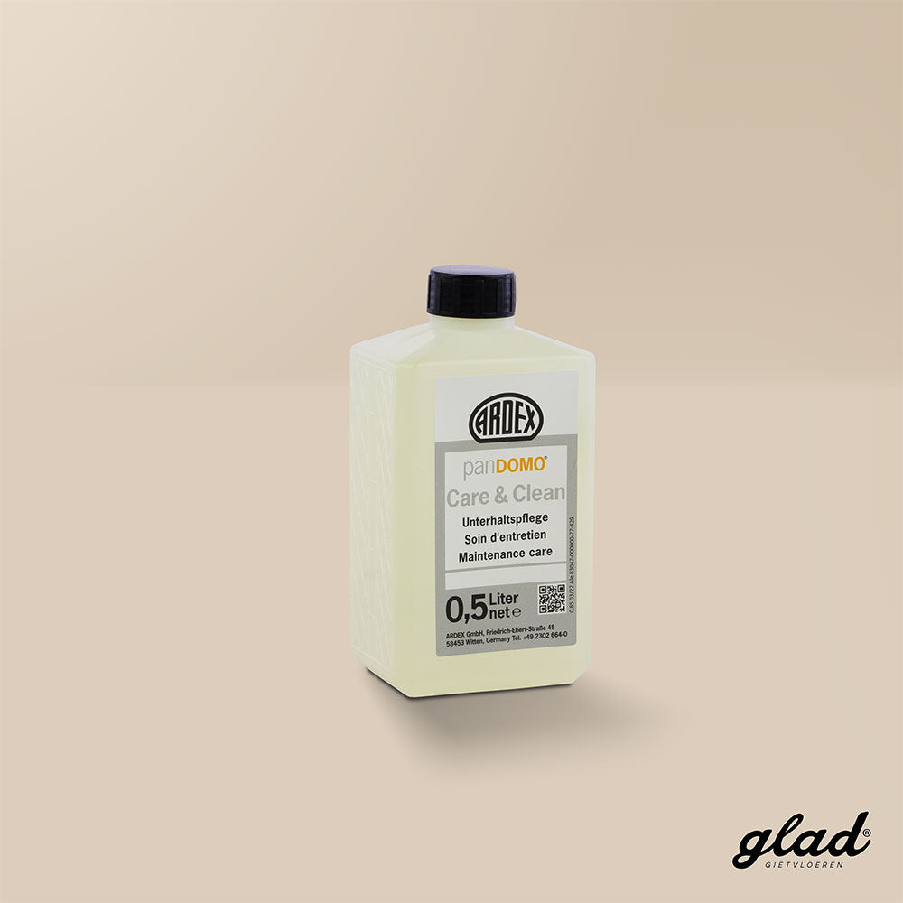 Pandomo Care & Clean de hoogste kwaliteit reiniger voor betonvloeren. Halve liter.